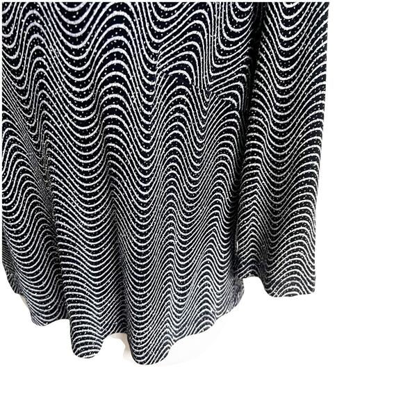 John Robert’s Wavy Design Sparky Party Top Vintage Size 18W Petite Black Silver - Picture 7 of 12